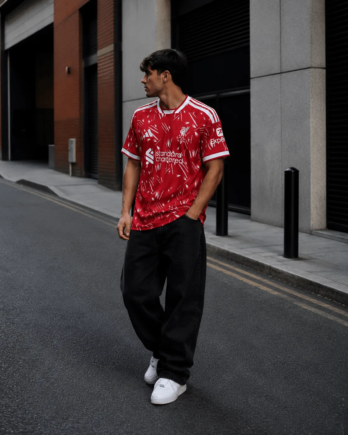 Liverpool 2026/27 Home Jersey – Men's - Image 4